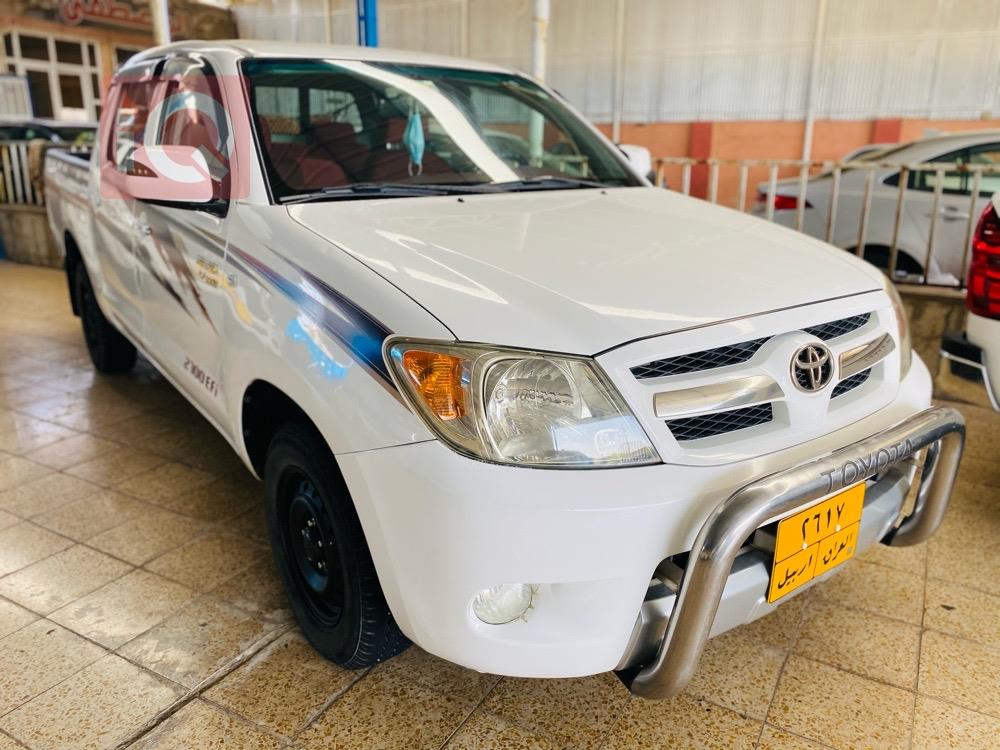 تويوتا هايلوكس